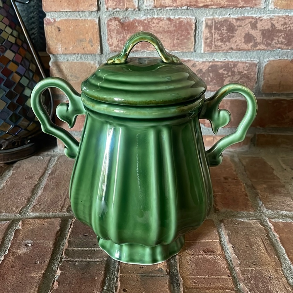 Vtg Baum Brothers Style Eyes Green Double Handle Canister 9.5"